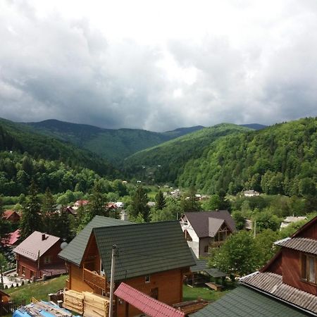 Смериковий Jaremče Esterno foto